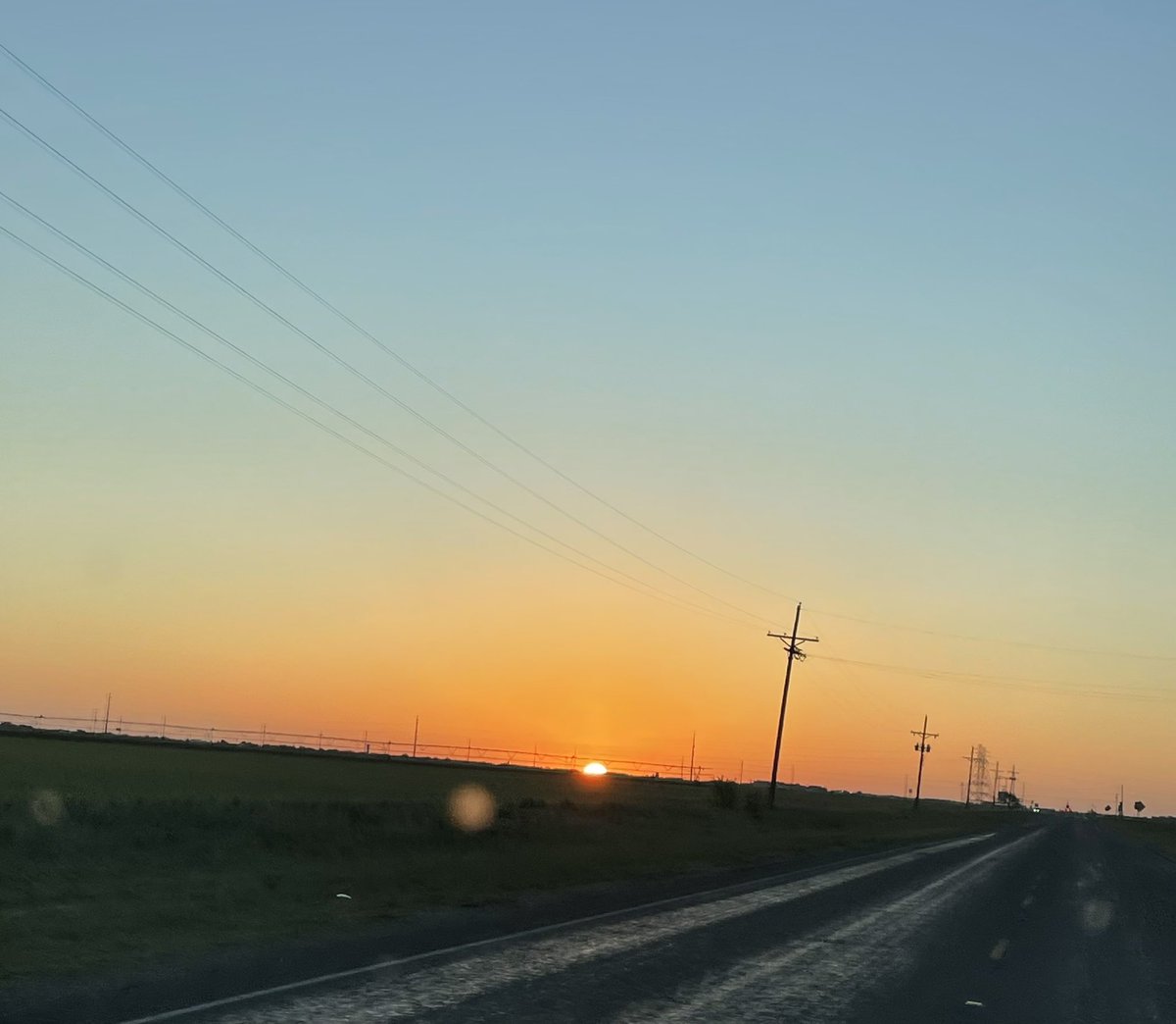 Nice West Texas #sunrise on the drive to the airport. Looks like a great day to fly.