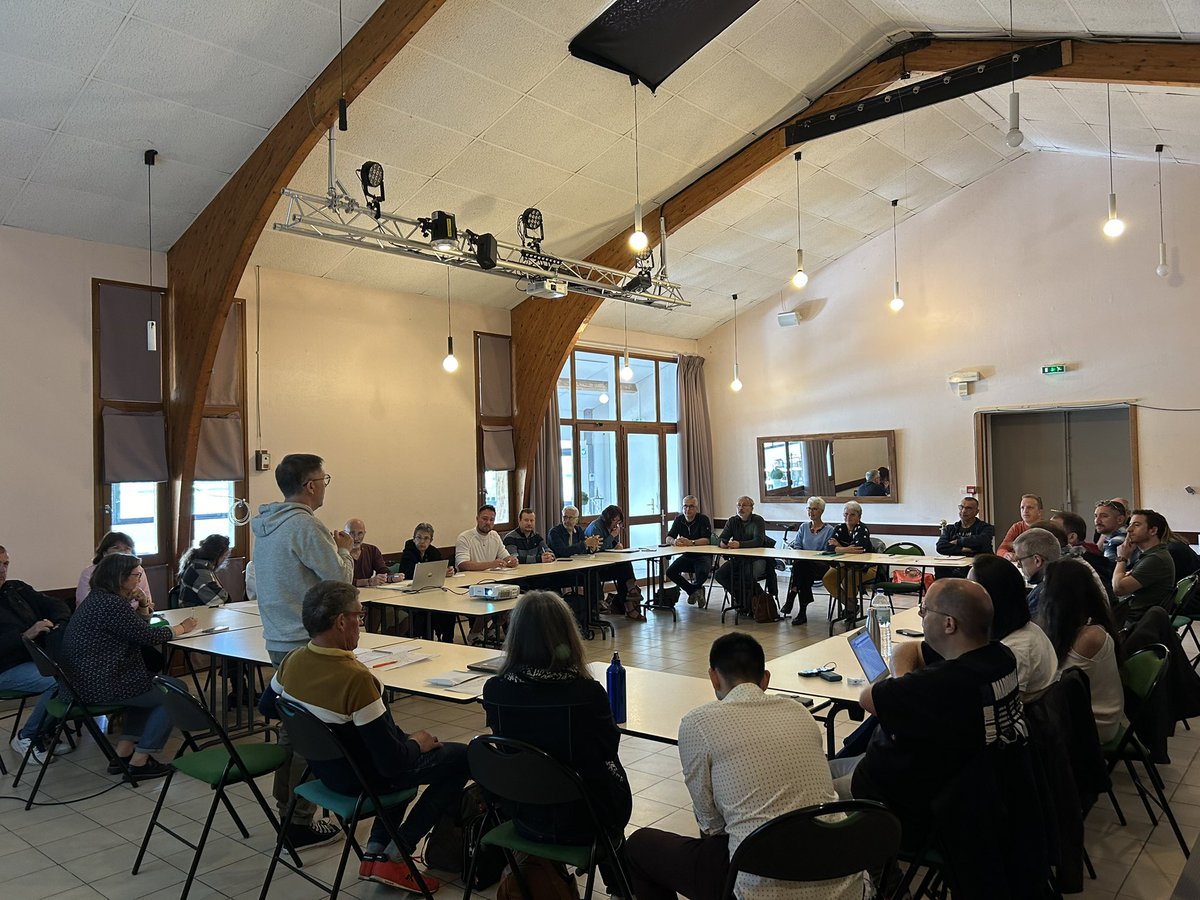 SionJerome's tweet photo. Direction le #Gers!!!
À #Samatan pour la convention régionale de la Fondation @lerefuge autour de notre délégué régional et de l’ensemble des bénévoles responsables. Échanges, ateliers , formation « Le Trauma chez les jeunes » et convivialité 🦆….
#LGBT
#Solidarité https://t.co/cBdCy6MXUZ