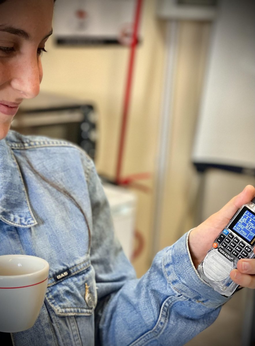 TidradioO's tweet photo. 🌟 Big thanks to our wonderful user @gianlucaanzalone for sharing these awesome photos with us, showing how #tdh3 fits perfectly into the weekend vibe! ☕🤳
💭Let’s get together, share your own Walkie-Talkie moments below, and make some memories together! 😉

#lifestyle #weekend https://t.co/8MfaxoLwYb