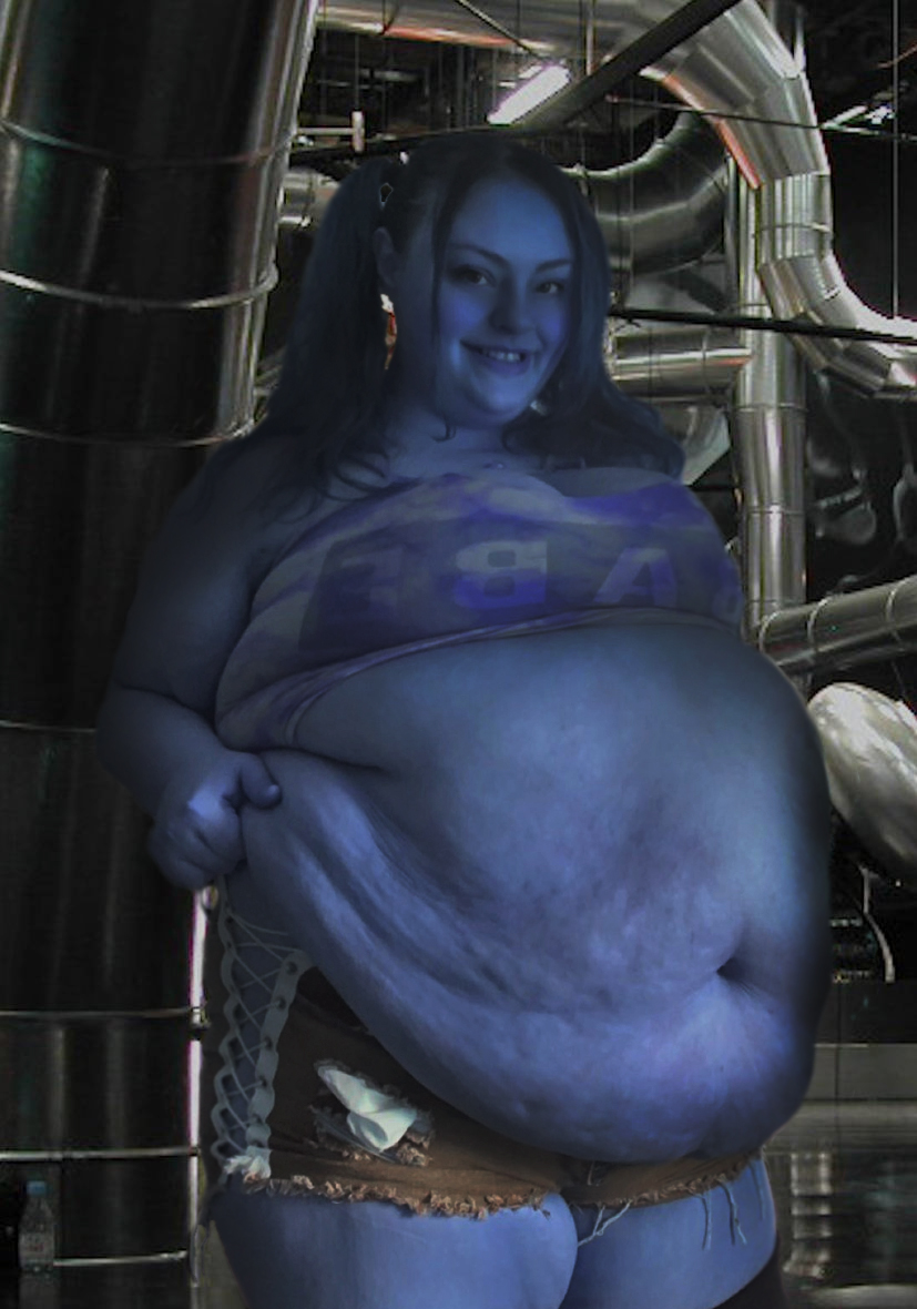BeauregardeSb's tweet photo. @Hamgasmic seems to have gone a bit too far with the binging of blueberry pie in Wonka's factory. Make sure to give her a follow and subscribe to her page. #blueberry #inflation #blueberryinflation https://t.co/BunFhYb0Qt