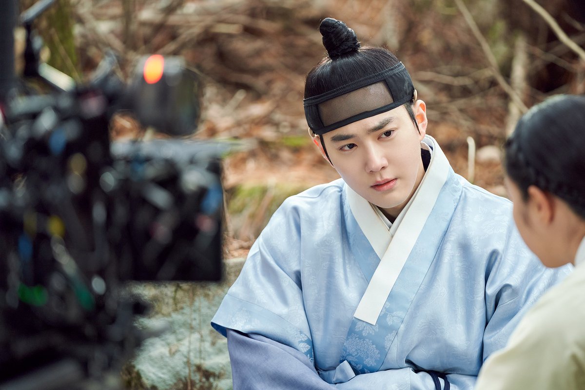 오늘은 수호 DAY! ‘MBN 뉴스센터’ &amp; ‘세자가 사라졌다’ 오가는 활약 예고
드라마 첫 방송 전 ‘진솔 인터뷰’로 궁금증 UP!
매주 주말 책임질 ‘수호 표 왕세자’ 기대

entertain.naver.com/read?oid=117&a…

#SUHO #수호
#EXO #엑소 #weareoneEXO
#세자가사라졌다