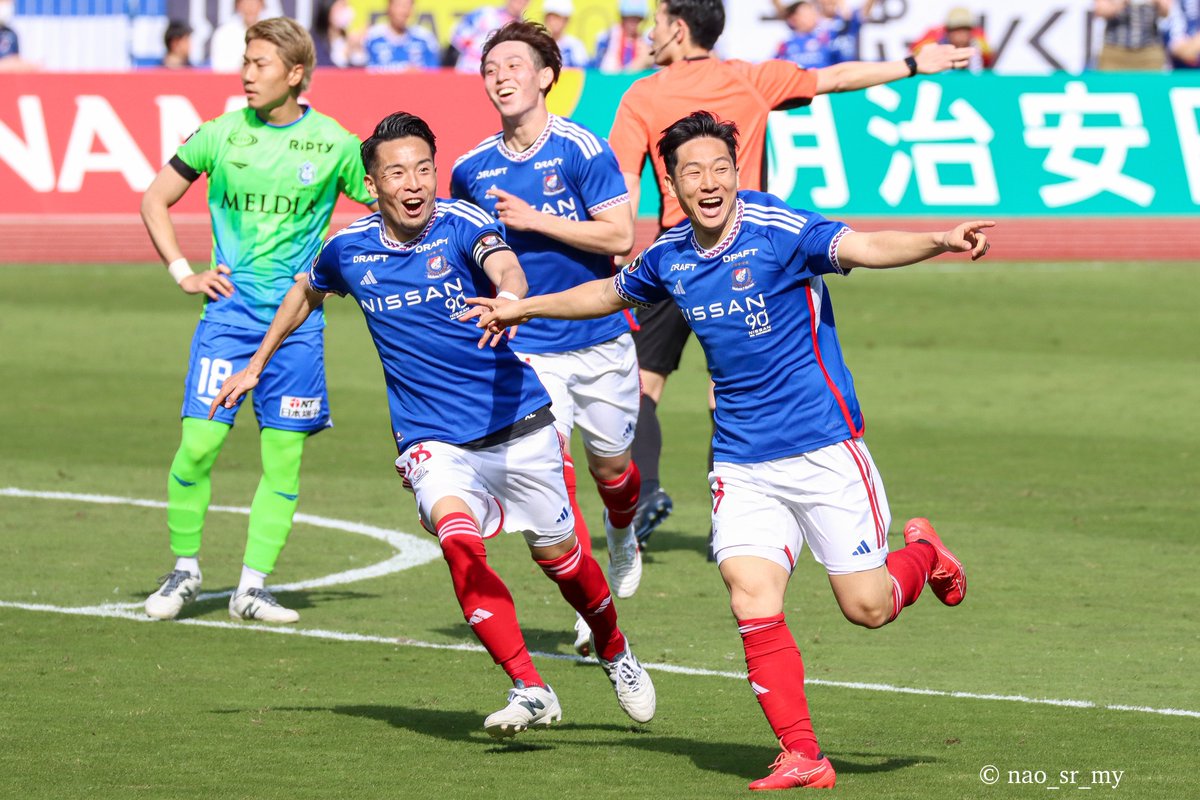 みんな最高な表情してるから勝って載せたかった…
ACL勝つよ。絶対に。

#fmarinos #マリノス
#ナムテヒ #水沼宏太 #植中朝日