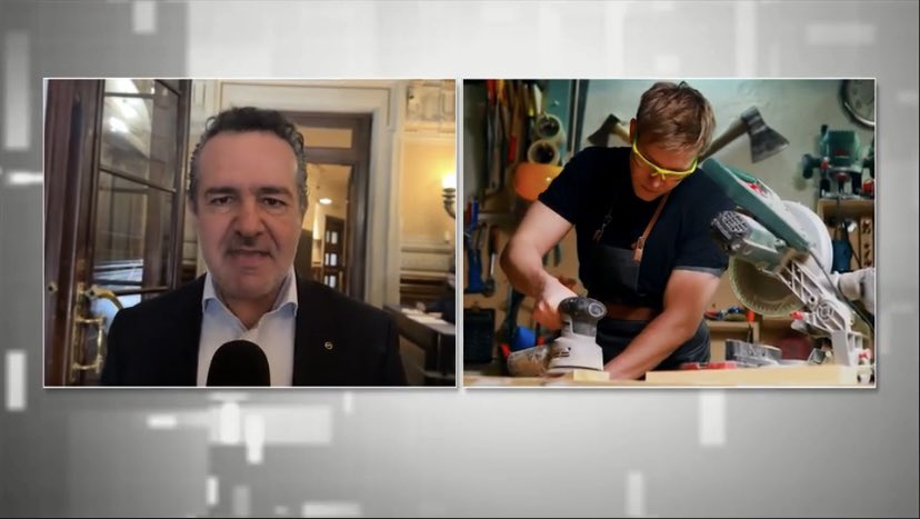 CislLiguria's tweet photo. Patto del lavoro per il Commercio su @primocanale l’intervista del segretario generale della Cisl Liguria Luca Maestripieri @CislNazionale CLICCA QUI ▶️ https://t.co/5kKnvYyiuK https://t.co/h3KHrNfG4v