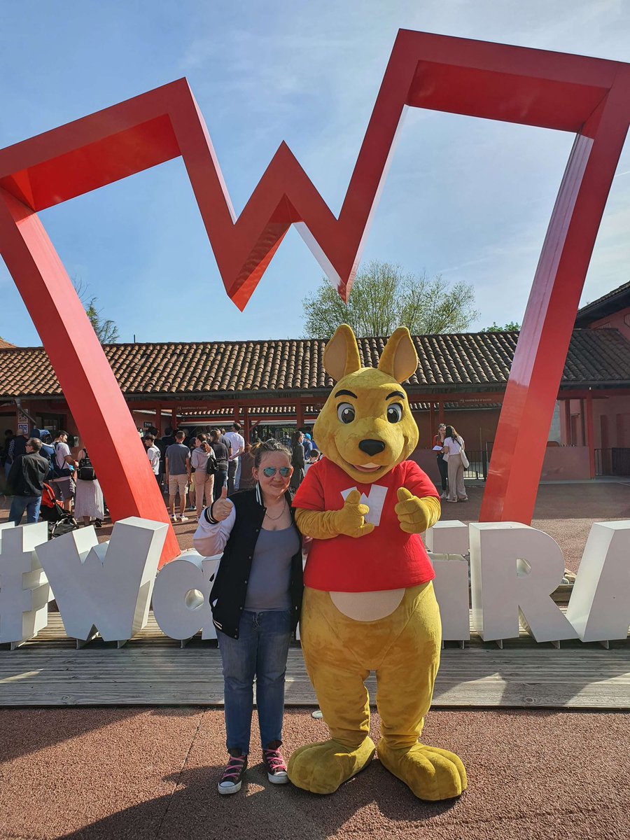 PandasPrincesse's tweet photo. On est à #walibira! 😀🩷🥰🥰🥰 https://t.co/rqpxmWqgze