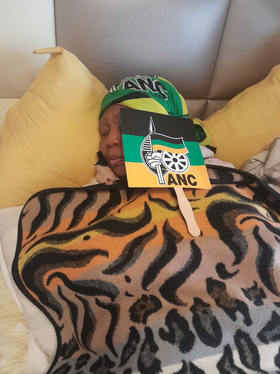 NonqabaMosunku9's tweet photo. MYANC🖤💚💛🖤💚💛WHEREVER AND FOREVER ANDITHI? AKERE?🇿🇦🇿🇦🇿🇦🇿🇦🇿🇦🇿🇦🇿🇦🇿🇦🇿🇦��🇦NS I LOVE MY ORGANISATION 💯%💯%💯%💯%💯%INCLUDING MY LATE ONE AND THE ONLY HANDSOME HEROE.HE LOVED🖤💚💛🖤💚💛🖤💚💛WAYA WAYA https://t.co/XSBOPizcyx