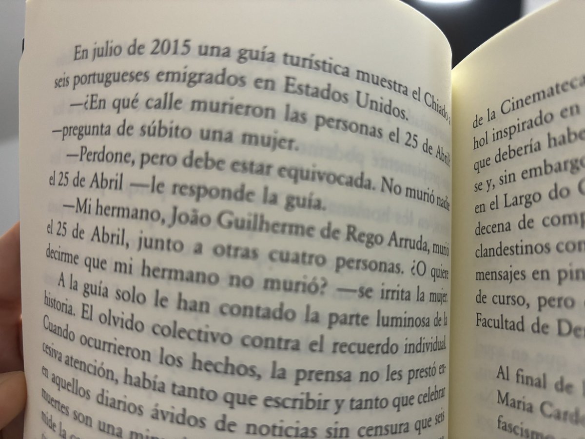 Aínda quedan cousas por contar da Revolución dos Cravos. Sorprendido e enganchado co novo de @tereixac, “Abril es un país”.