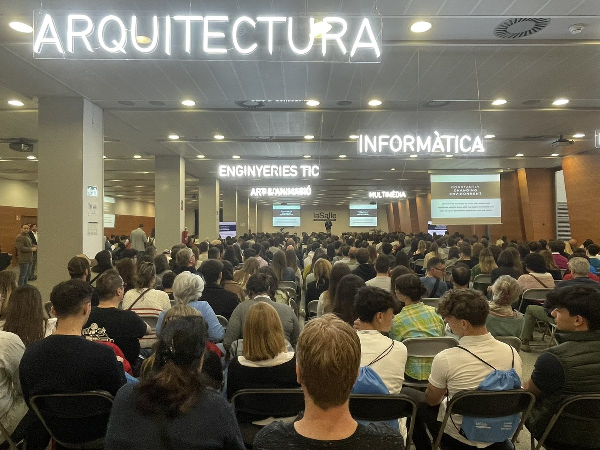 LaSalleBCN tweet picture