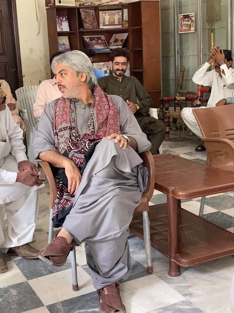 Paryalkatohar's tweet photo. 13/4/24
پی پی ایم پی اے نوابزادہ جام شبیر علی خان اپنے حلقے کے عوام سے مل کر ان کے مسئلے مسائل کو سنتے ہوئے جام ہاؤس جام نواز علی
#ps42
@BBhuttoZardari @FaryalTalpurPk @AseefaBZ @AAliZardari @JamShabbirAli2 https://t.co/oFkza18Smf