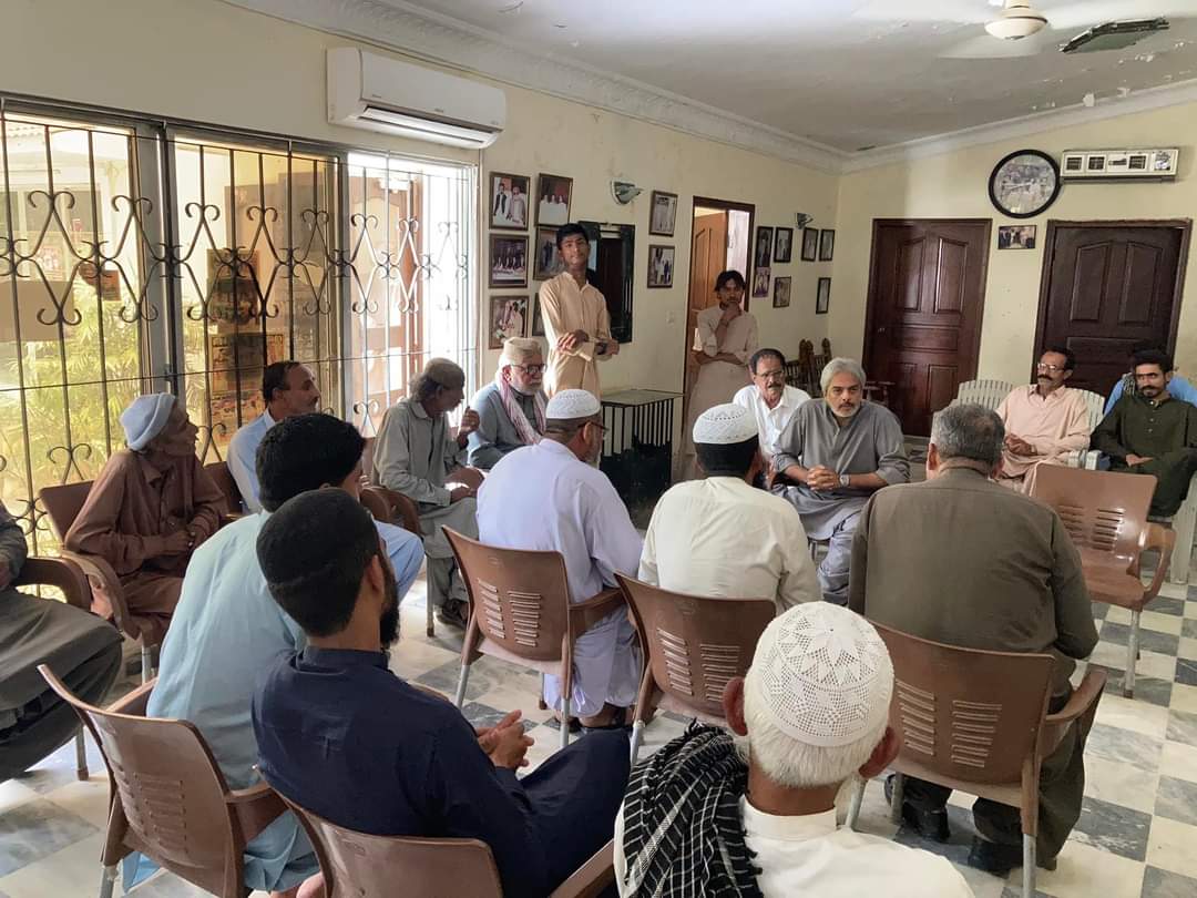 Paryalkatohar's tweet photo. 13/4/24
پی پی ایم پی اے نوابزادہ جام شبیر علی خان اپنے حلقے کے عوام سے مل کر ان کے مسئلے مسائل کو سنتے ہوئے جام ہاؤس جام نواز علی
#ps42
@BBhuttoZardari @FaryalTalpurPk @AseefaBZ @AAliZardari @JamShabbirAli2 https://t.co/oFkza18Smf