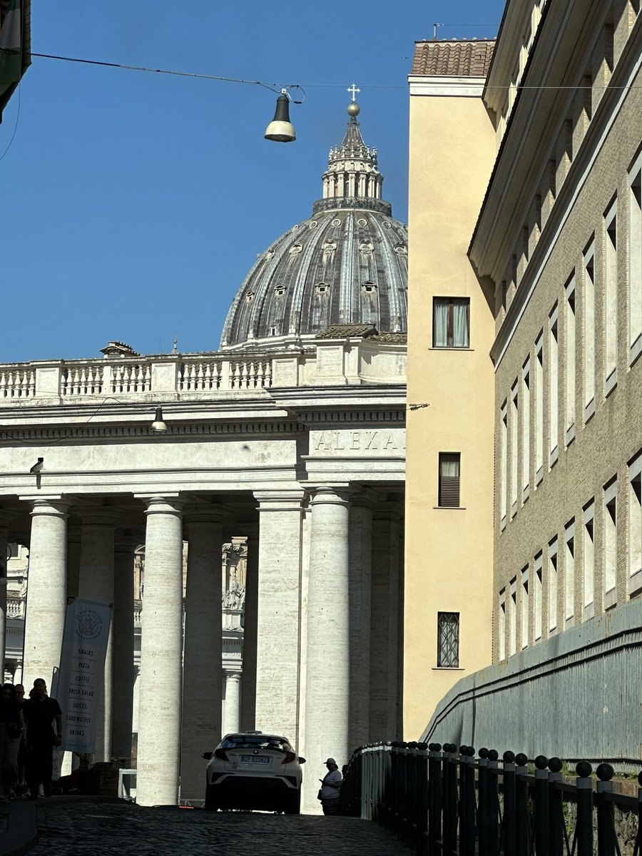 Enjoying a Saturday morning cappuccino just behind the columns of St Peter's Square - café strongly recommended - en route to nearby hostel for homeless people given by Pope Francis to the S Egidio Community - awaiting @SJDKennington companions but not complaining