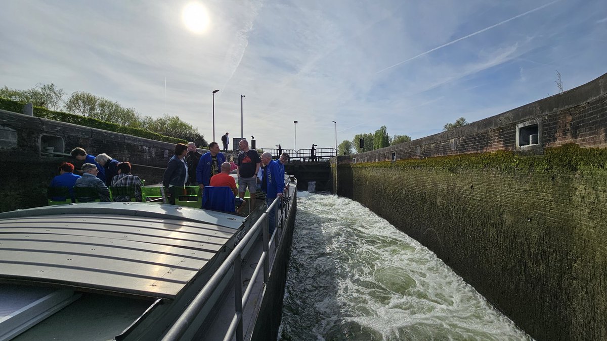 Tochtje met De Spits op de Leuvensvaart in Mechelen.