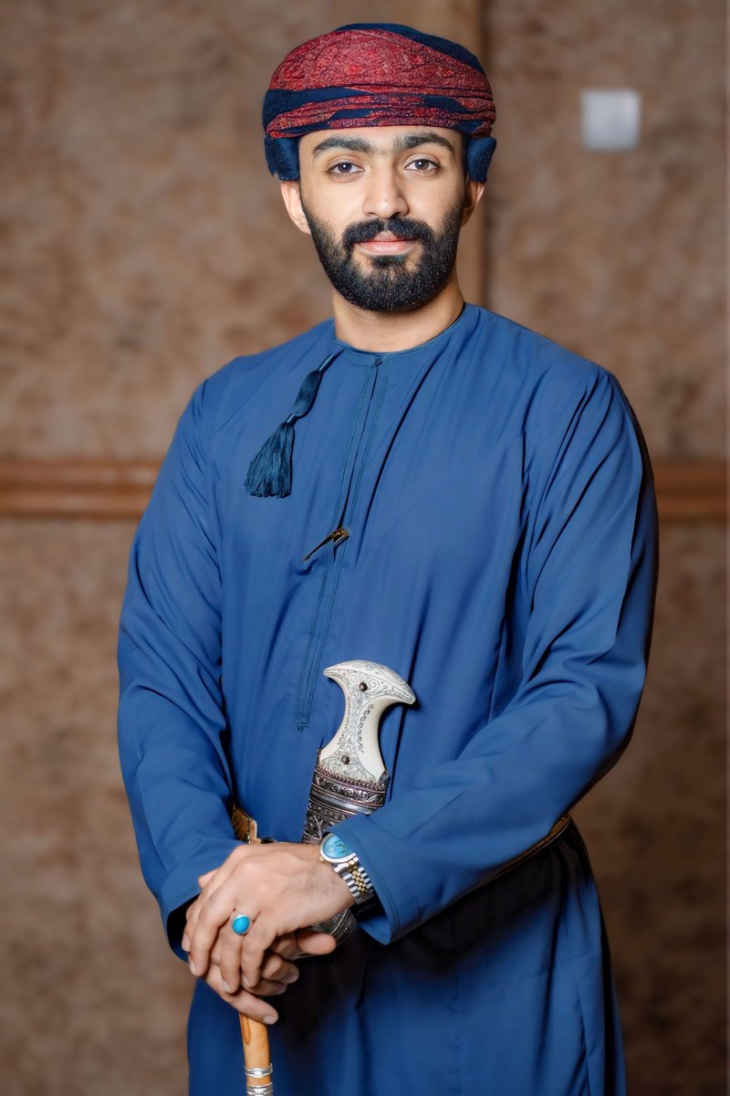 Nassser70's tweet photo. الله يعُود العيد عآم ورّىٰ عآم 
وأنتُم و حنْآ فِي نعِيم وفضَــآيل💙🤍

#عساكم_من_عواده https://t.co/A4rGeBktoo