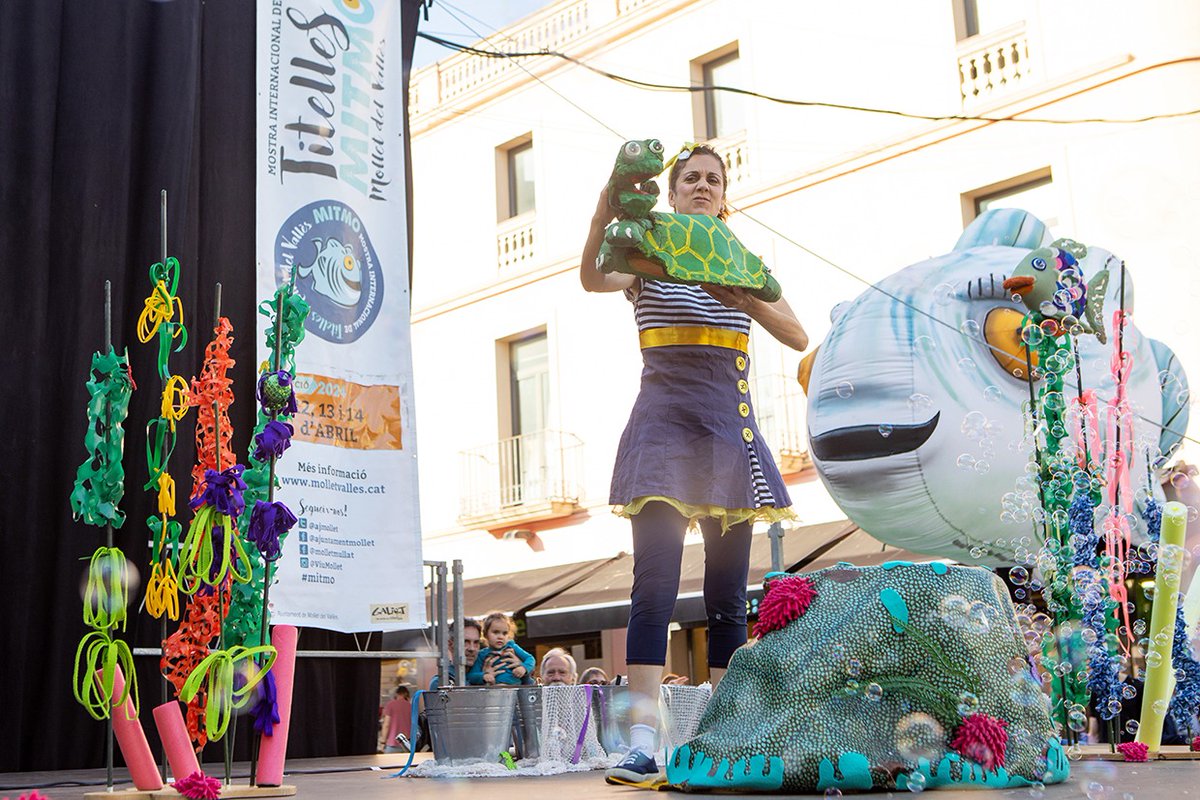 ajmollet's tweet photo. 🐟El Mollet Mullat arriba del fons del mar per inaugurar la 17ena Mostra Internacional de Titelles de Mollet #MITMO
🎭Durant tot el cap de setmana Mollet es convertirà en la capital dels titelles 🥰 https://t.co/FVif0T8vy6
