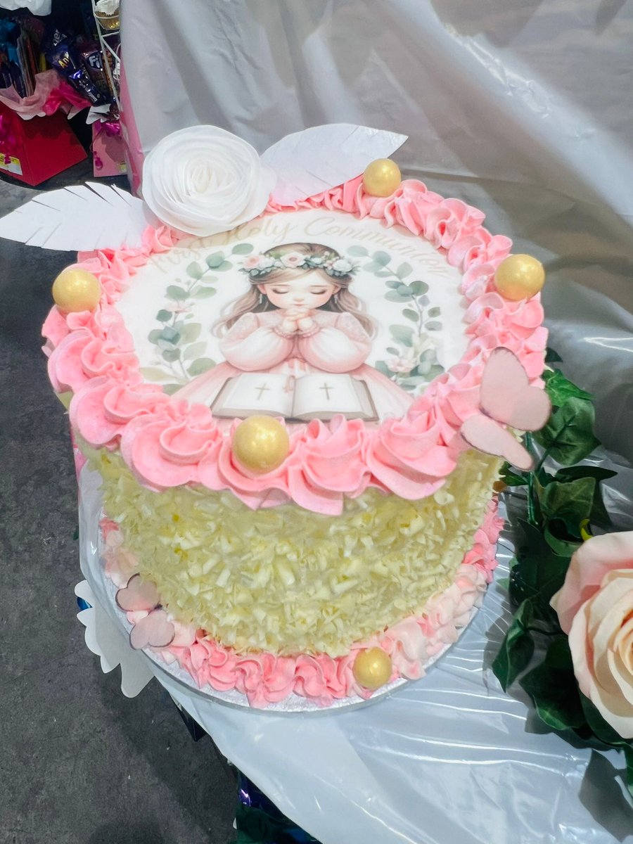 Call in to our bakers this weekend to order your Communion or Confirmation Cakes. Please order your cake early as there are limited 'baking slots' available. #GarveysSuperValu #Cobh