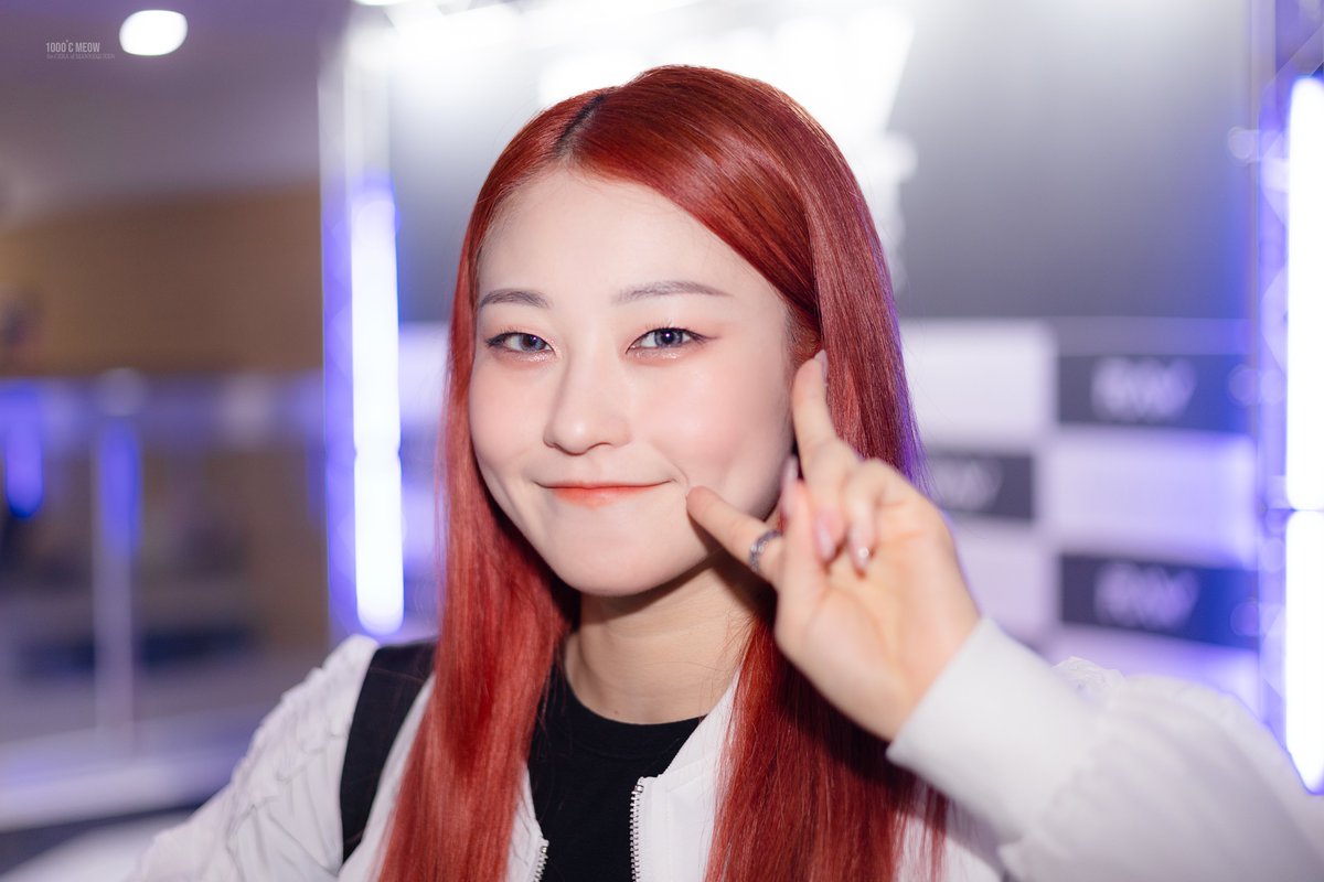 1000_Meow's tweet photo. 240410 RAW CONCERT
아기고양이🐱

#마네퀸 #쎄라 #MANNEQUEEN #CERA https://t.co/2ETtpJN9Qo