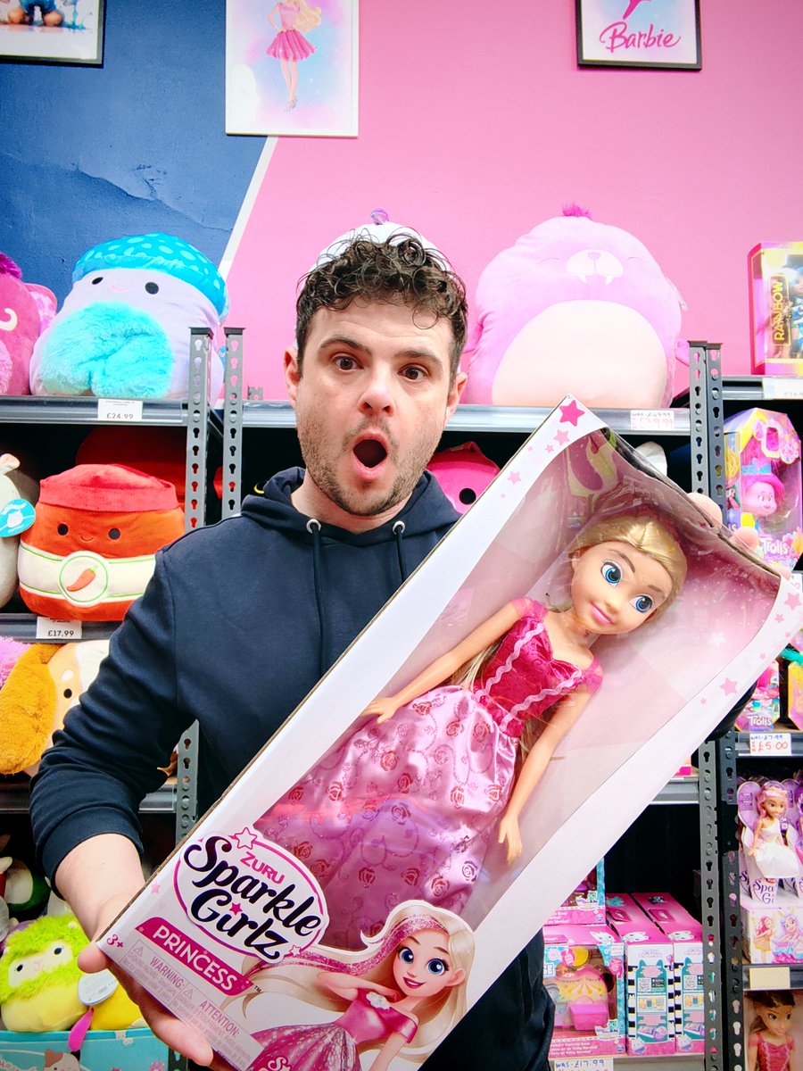 TopPickToysUK's tweet photo. How big, how much 😱. Our princess dolls start from just £2.99, and this large 18" (45cm) doll is only £12.99. There is no excuse not to have a princess in your life 👸

Available in-store now and online now.

https://t.co/CXcQm0Nh0R

#Princess #ToyShop #Retford https://t.co/RptRtos1UY