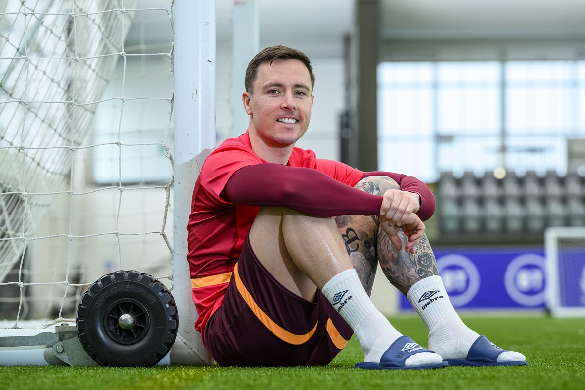💪🏻 Fit and ready to go 
🤝 Admiration for Steven Naismith
🇪🇺 Europe a “real motivation”

Here’s what Barrie McKay said when he met the media at Oriam 👀 

Read here: enrgsport.com/fit-again-mcka…

All likes and retweets appreciated 🇱🇻 #HMFC