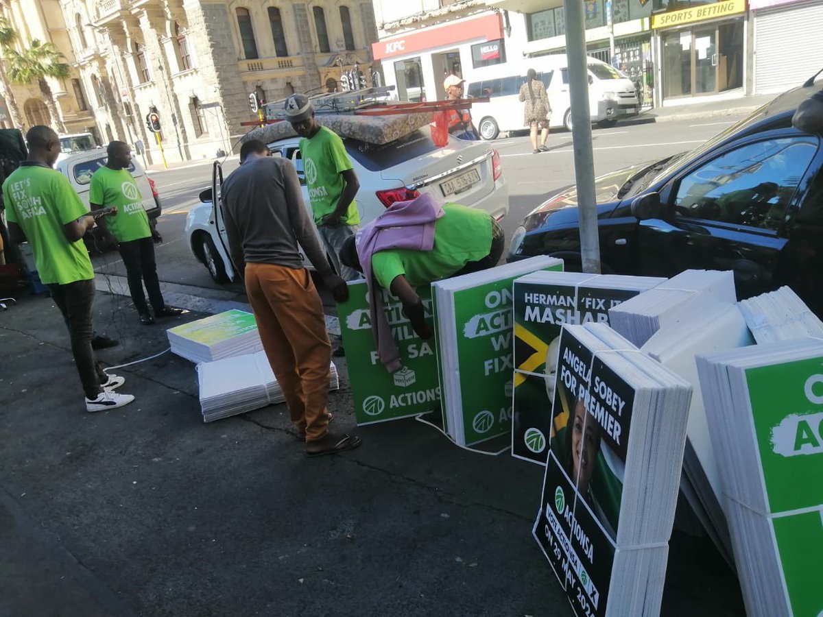 ActionSA_WC's tweet photo. 🚨 Watch out, the Green Machine has arrived in the CBD! 💚🇿🇦 https://t.co/gmESqH516Q
