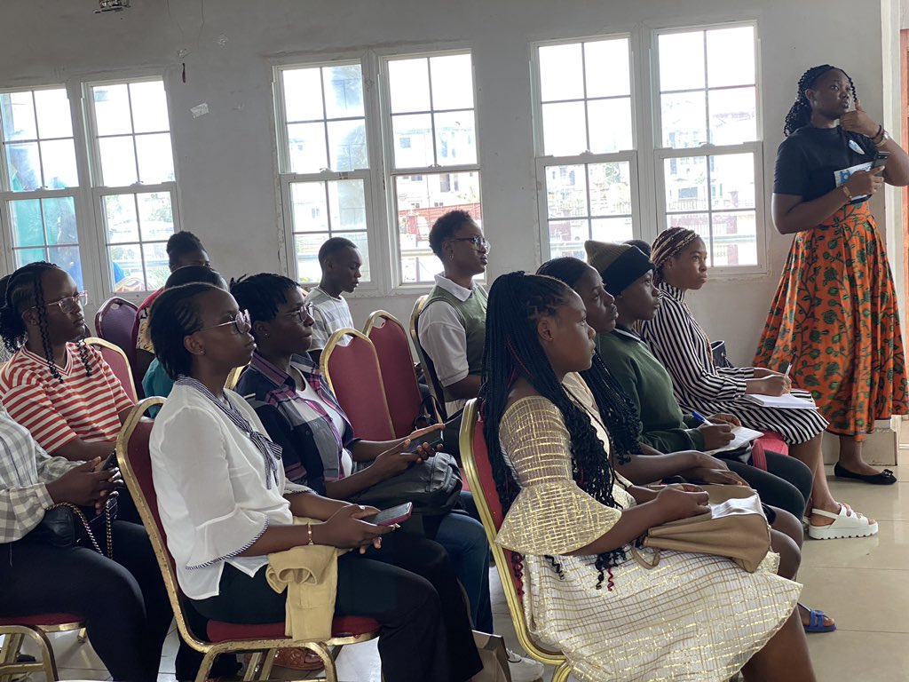 WTMBuea's tweet photo. Introducing #google clubs such as
#WomenTechMakers, #GoogleDeveloperGroups, #GoogleDeveloperStudentClub, #GoogleDeveloperExpert program which goal is to bring more users to google technologies.
Do well to join one of these clubs in your areasโจ๐ https://t.co/ylc1Z5nIQz