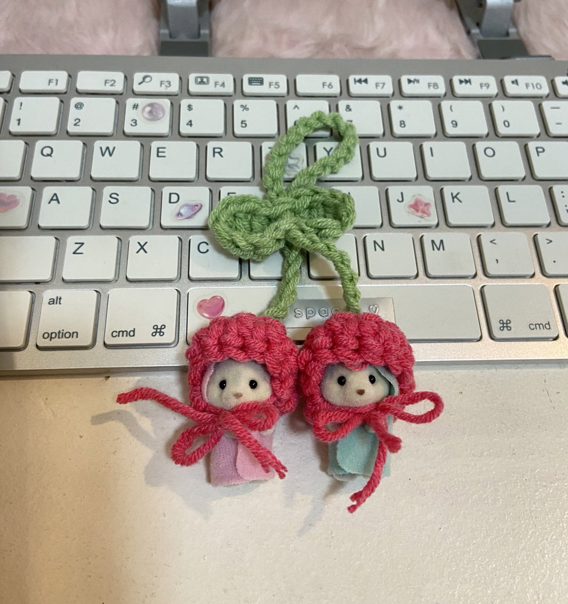 sonnyblush's tweet photo. i tried to make a crocheted version😭😭🥹🍒 https://t.co/o8EJ7NFB3V