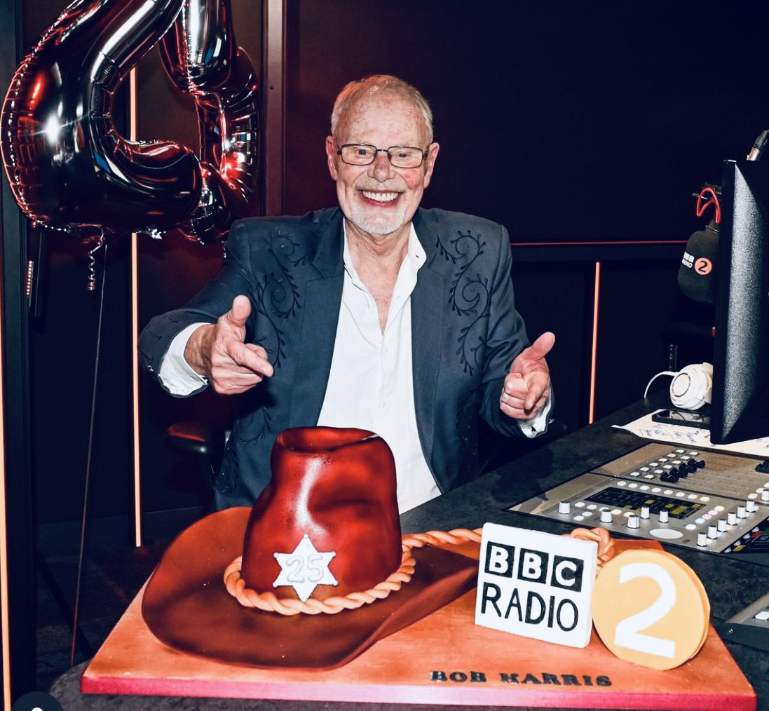 A little something to celebrate 25 years of <a href="/WhisperingBob/">Bob Harris 💙</a> <a href="/BBCRadio2/">BBC Radio 2</a> #cake