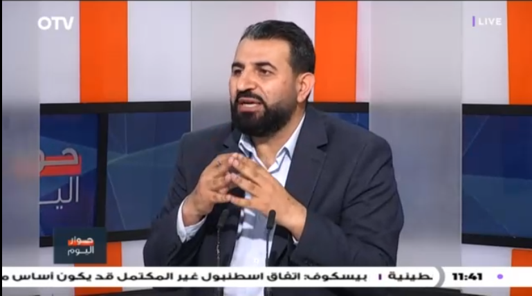 RetroCutsTube2's tweet photo. خبرا المال "تاع" الممانعة بدافعو عن المصرف المركزي ورياض سلامة يلي بيضلن اموال 32 سنة وعن الصرافين هودي كانو يقولو رياض سلامة زلمة اميركا عفكرة رياض سلامة بعدو حاكم مصرف لبنان ومنصوري واجهة😂
#المنافقة 
#ثنائي_منظومة_الفساد_الميليشياوي_الطائفي_المسلح https://t.co/c7hiKLdOul