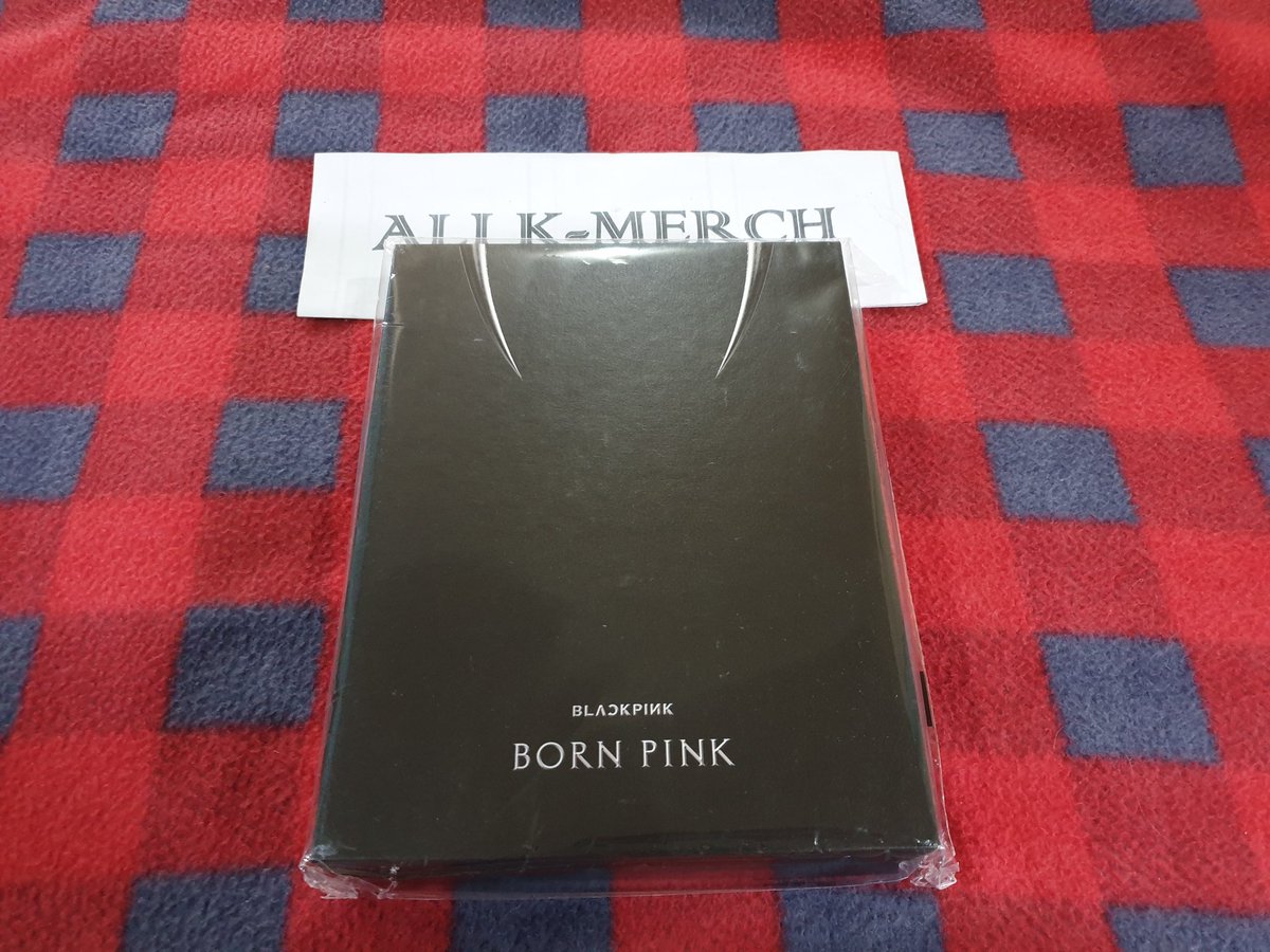 ALIKMERCH1's tweet photo. WTS LFB
Blackpink Born Pink with Pob
- On hand
- Sealed albums with pre-order benefits
- With random Ktown4u preorder benefits photocards (2 pieces)
- With full size poster preorder benefit
- All albums are in excellent condition
- DM us for inquiries https://t.co/zKfud06TII