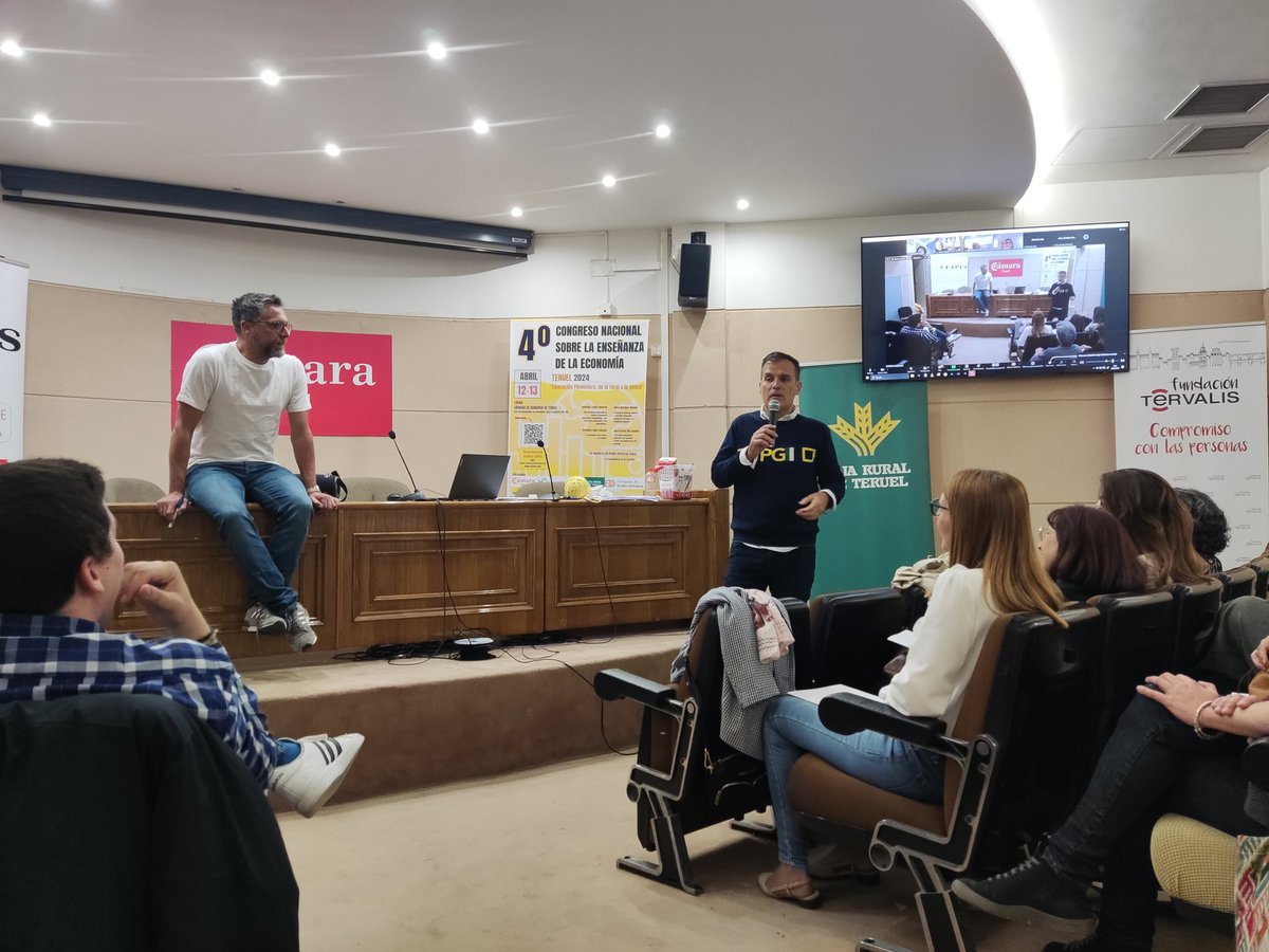 BlanCanamero tweet media