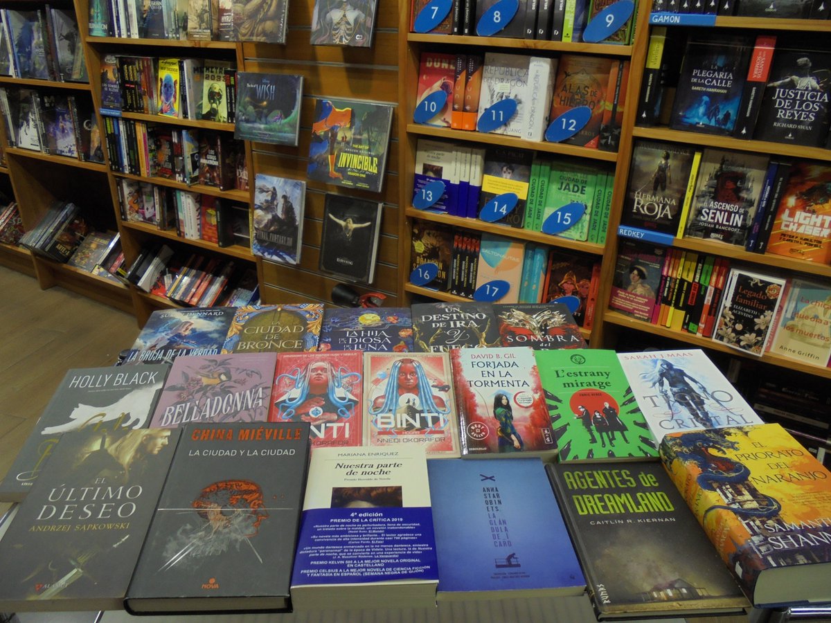 Gigamesh Sant Antoni (@gigamesh2mano) on Twitter photo 14/4 Una buena selección de YAFantasy, este domingo en la parada de <a href="/GigameshTienda/">Librería Gigamesh</a> en el Mercat de Sant Antoni. Pero también Starobinets, Mariana Enríquez, Miéville... 14/4 Una buena selección de YAFantasy, este domingo en la parada de <a href="/GigameshTienda/">Librería Gigamesh</a> en el Mercat de Sant Antoni. Pero también Starobinets, Mariana Enríquez, Miéville...