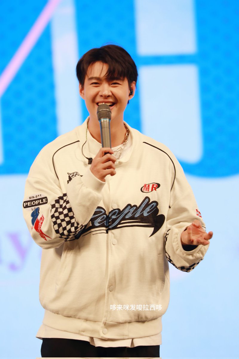 你的笑容太可爱了，好爱你
#HuangMingMingBDinXianyang
#Saint_sup #MingEr
#THCONCERT #THHeadline
#idolfactoryTH
#TRIGON