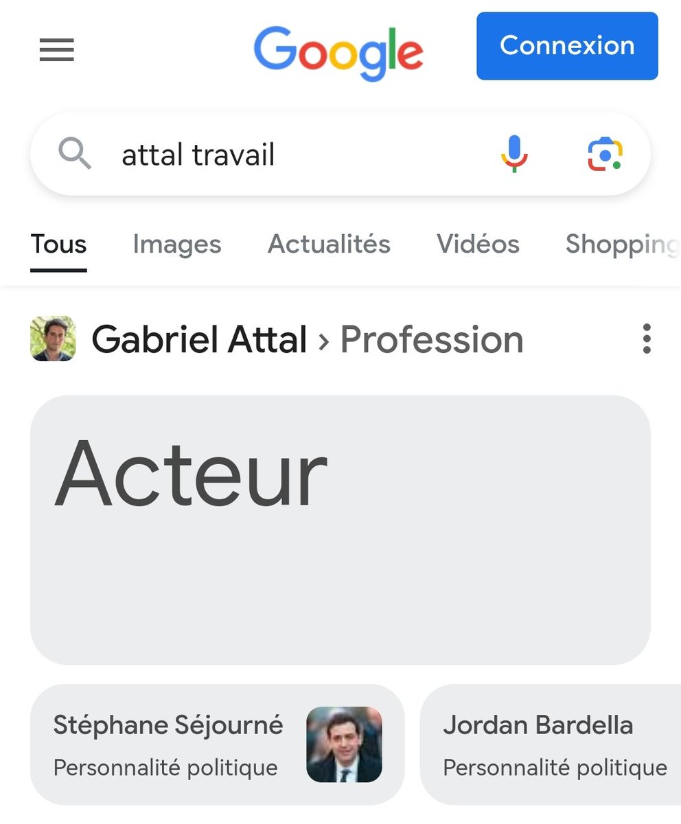 Ah on comprend mieux maintenant (Non c'est même pas un montage)