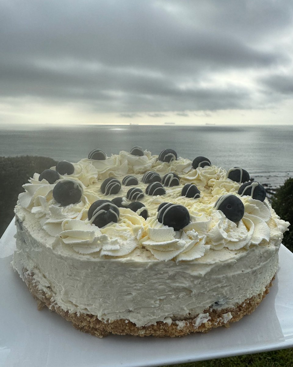 New flavour cheesecake at Blueberrys Cafe today 😀 White Chocolate and Blueberry 🫐 Come and get it! #blueberryscafe #cake #iow #cheesecake #blueberries #blueberrys #homemade #saturday #cheesecakewithaview #foodwithaview #seaview