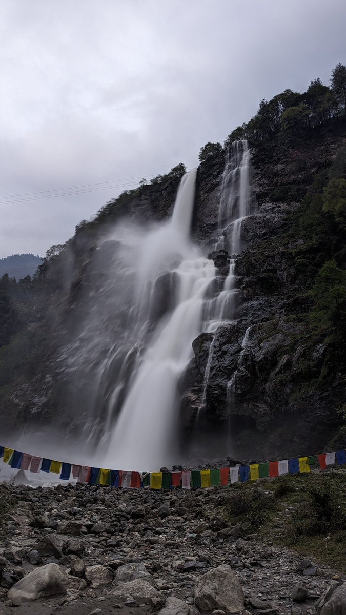 SujanFaster's tweet photo. Some #topshots from this week. #ShotonPixel goes without saying 🙂 #TeamPixel #Pixel6 #Himalayas #NorthEastIndia #ArunachalTourism https://t.co/st5OI0esJU