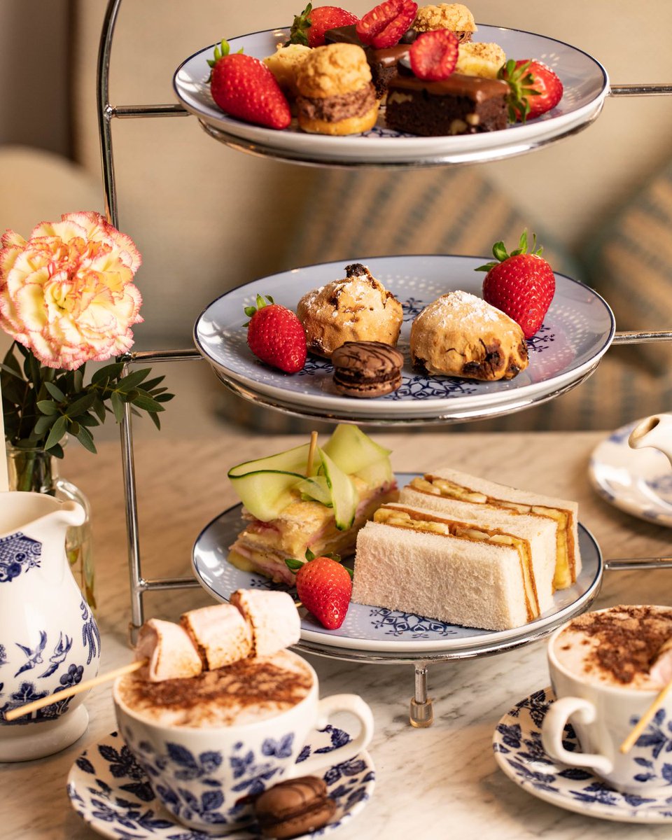 The perfect weekend treat 🧁 Our Chocolate Afternoon Tea is the perfect way to spend a leisurely afternoon in the heart of The VQ and we also offer a children's version so the whole family can join in on the fun 🍫 Book Online Here 👉 loom.ly/EHhSsi4