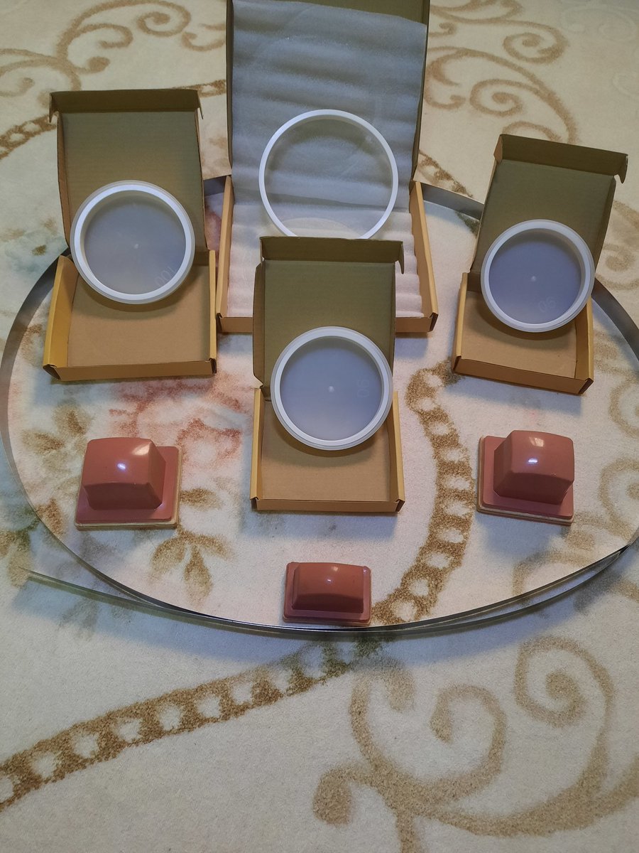 متوفر لدينا مستلزمات ماكينات الطباعه التامبو
و ايضا تصنيع ماكينات الطباعه 
للطباعة كل خامات مستحضرات التجميل 
(زجاج - بلاستيك _جلد _قماش _ صاج _ حديد )
 00201060676980
00201080432887
 #packaging 
#لمبات_ليد #ليد
#ledlights 
#حلول_الطباعة
 #طباعة #تامبو #طباعة_اللوجو 
#طباعة