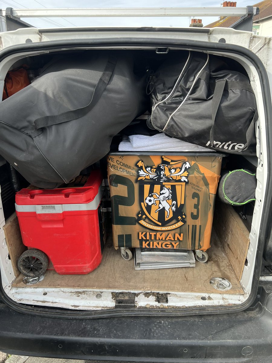 All packed and ready for the short trip to @ChathamTownFC let’s go @FIFC @FolkestoneInvSp ⚫️🟡