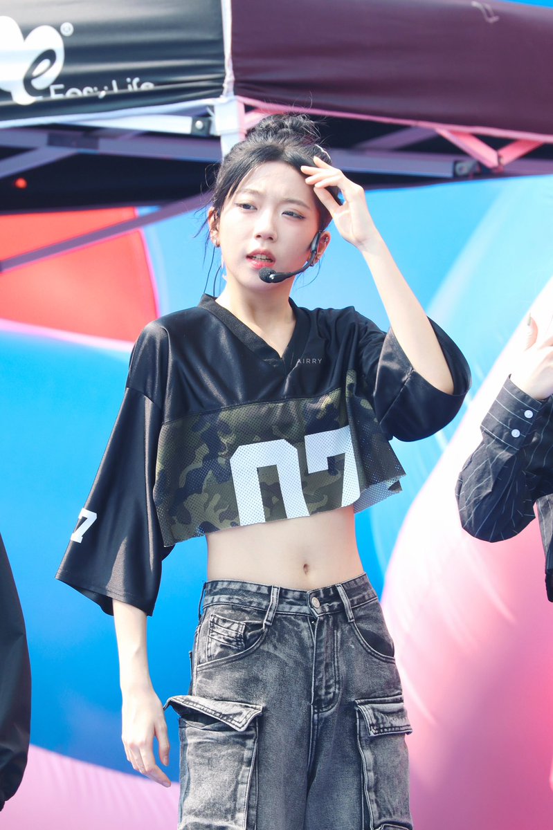 ไอเราก็เท่สะด้วยยยยย 😚😎
 #Gen1es
꒰ ❛ #乔一鱼  ❜ ꒱
#QiaoYiyu ♡̆̈