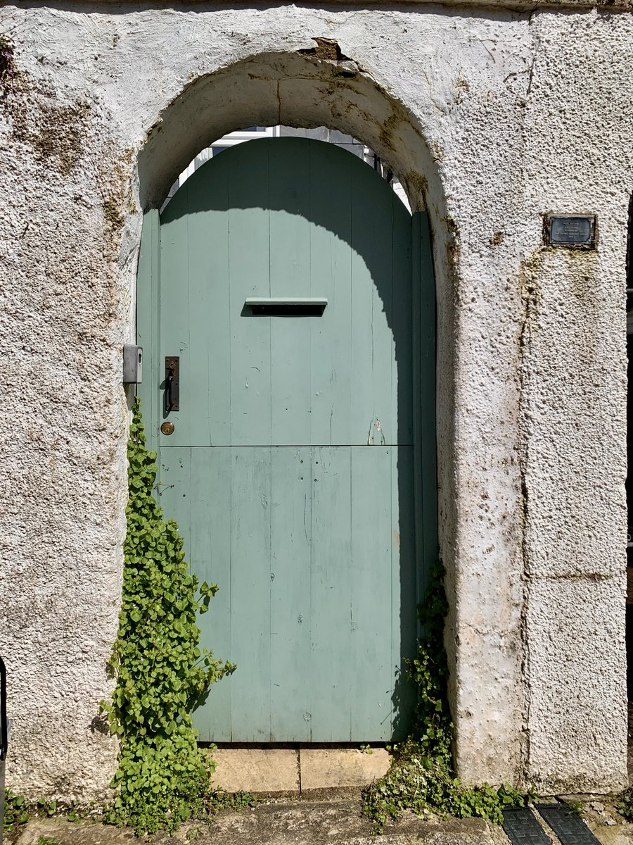 Walled enterance door…

#NoContextDoors #DailyDoor #DoorsNo3828 #doors