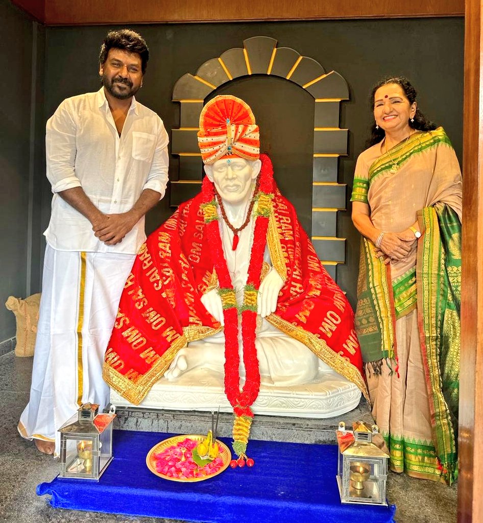 Actor @offl_Lawrence with Shoba Amma ❤️