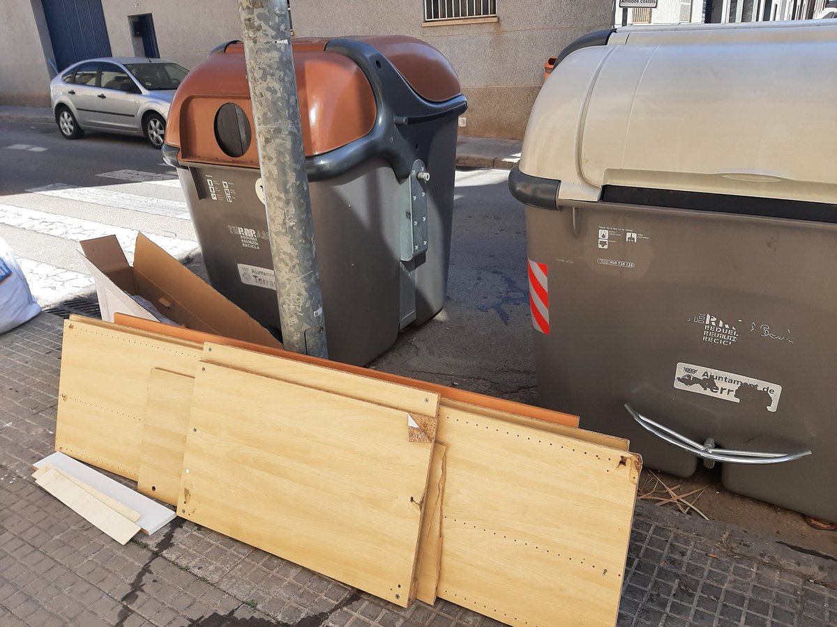 champedro's tweet photo. C Guipuscoa 3
#terrassabruta #terrassaincivica 
@ajterrassa @jordi_ballart 
Bonitas vistas al salir de casa https://t.co/Tkt9prPIUE