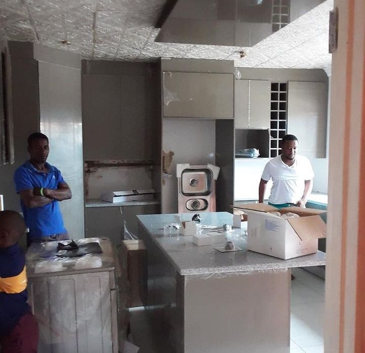 MK_TheMtungwa's tweet photo. Another happy client,
Get yours done with us for only 35k .
#SupportEachOthers #Construction #kitchendesign #kitcheninstallation get in touch with @MkconstructionG on WhatsApp or call 0818957481 https://t.co/SaQVRErCxk