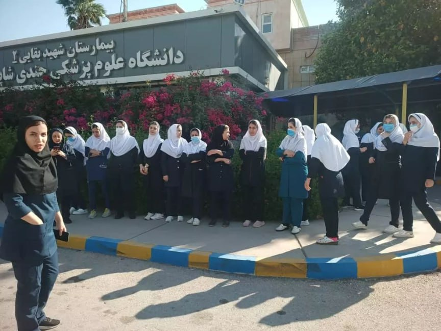 April 13—Ahvaz, southwest #Iran
Nurses of Baghai hospital hold rally, protesting forced overtime work, unpaid wages, and changes to tariff laws.  #IranProtests