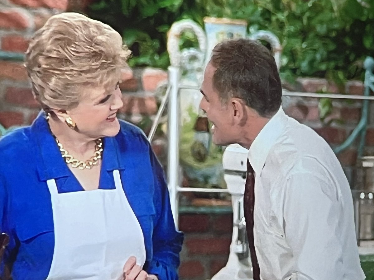 CabotCoverage's tweet photo. There’s so much to say about “Proof in the Pudding” - the cilantro! The drip stop! The decor! Join us as we discuss it.

https://t.co/yWuQmatR10

#murdershewrotepodcast #angelalansbury #murdershewrote #cabotcoverage https://t.co/g6IEfaFfpn