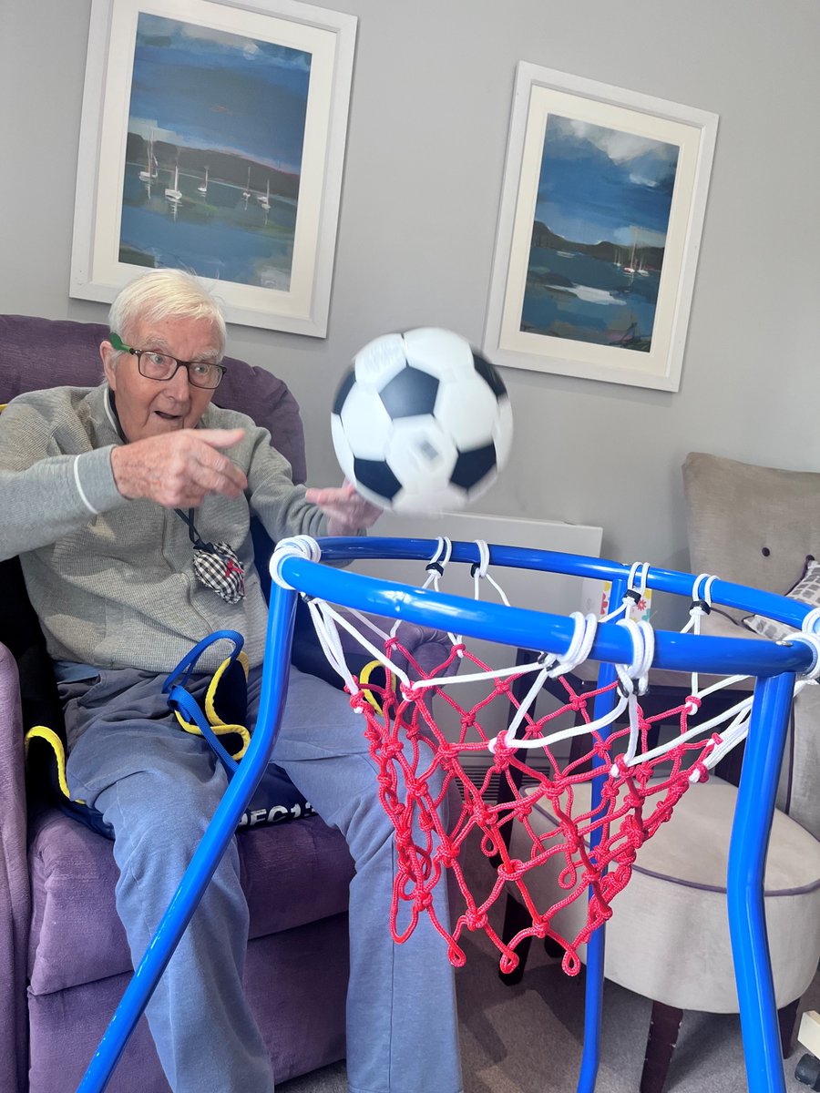 Did you know this month is #stressawarenessmonth? Exercise is a great way of managing stress and being active can boost your feel-good endorphins! Residents at Elmwood House loved using the adapted basketball hoop, ensuring those who wanted to could get involved and get moving!