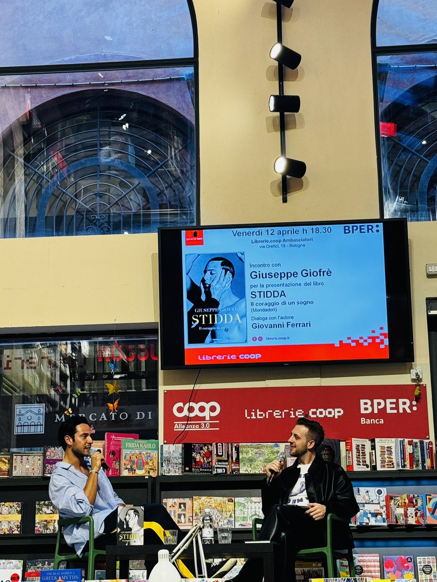 Ieri a Bologna con Giuseppe Giofrè per la presentazione del suo libro “Stidda” ✨