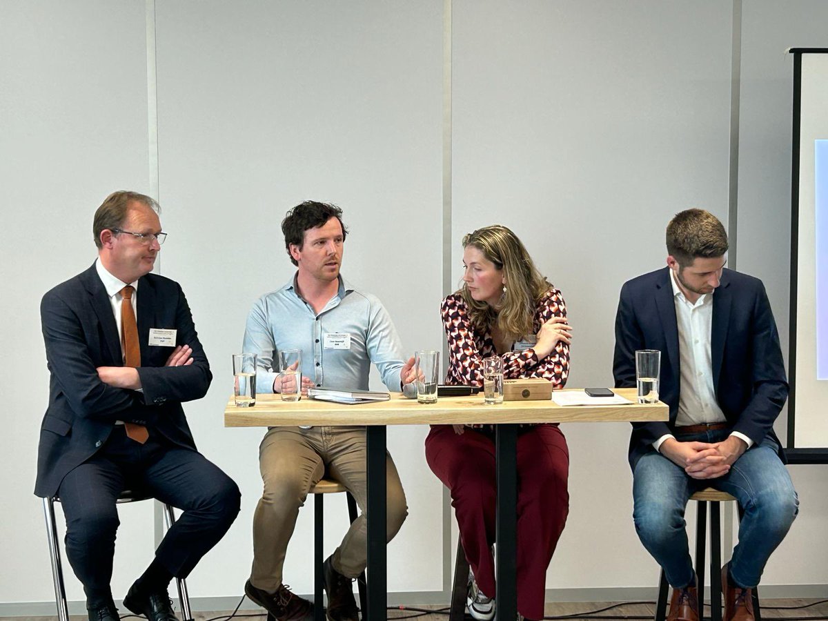 BoerBurgerB's tweet photo. “BBB gaat zich in Europa inzetten voor  voedselzekerheid. Perspectief voor de visserijsector is daarbij hard nodig. Dat vis ook betaalbaar blijft voor iedereen.” 👇🏻@CeesMeeldijk in debat bij de #visfederatie https://t.co/ERvShywkOI
