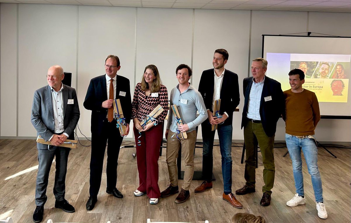 BoerBurgerB's tweet photo. “BBB gaat zich in Europa inzetten voor  voedselzekerheid. Perspectief voor de visserijsector is daarbij hard nodig. Dat vis ook betaalbaar blijft voor iedereen.” 👇🏻@CeesMeeldijk in debat bij de #visfederatie https://t.co/ERvShywkOI