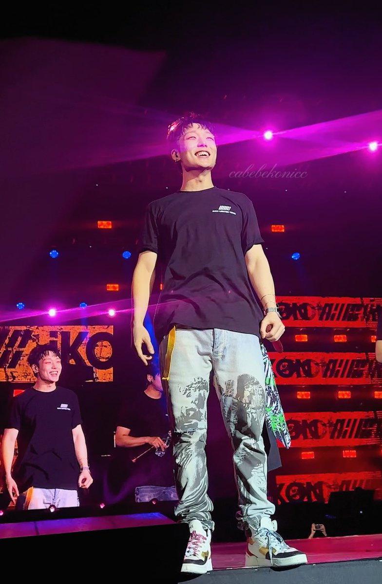 Bobby's reaction after seeing us go wild during BUT YOU is so damn precious 🥺😭 Lord kita mo ba yan? huhu gusto ko din ng ganyan 💔😭 #iKON_LIMITED_TOUR_MNL #iKON #Bobby #바비 @BOBBY_SiR_JP @bobbyranika