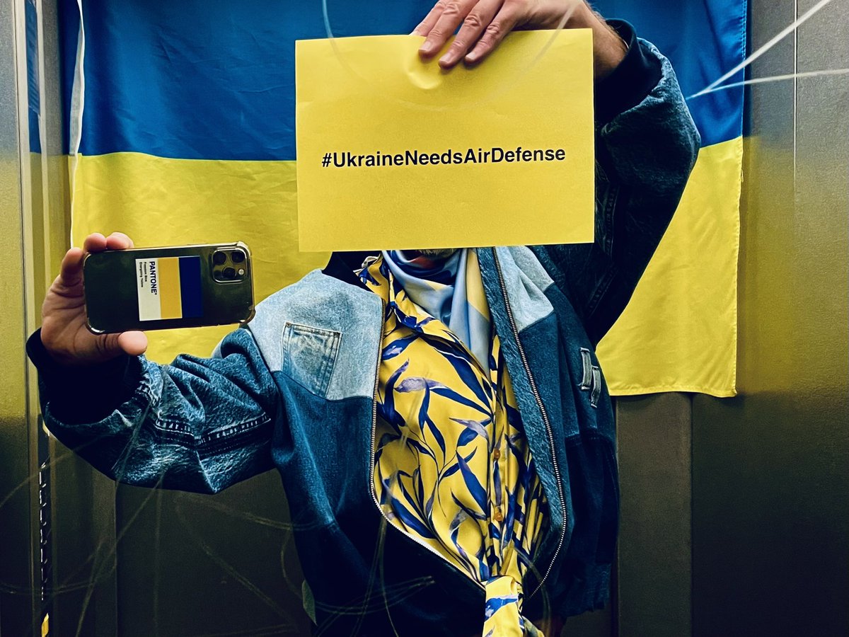 wilde_frank's tweet photo. #RussialsATerroristState
#CloseTheSky #SaveUkraine
#TaurusForUkraine #ArmUkraineNow #UkraineNeedsAirDefense #PatriotsSaveLife #SendPatriotsSystemsNow 🙏💛☂️🇺🇦☂️💙🙏 https://t.co/DEM0XyLuVV