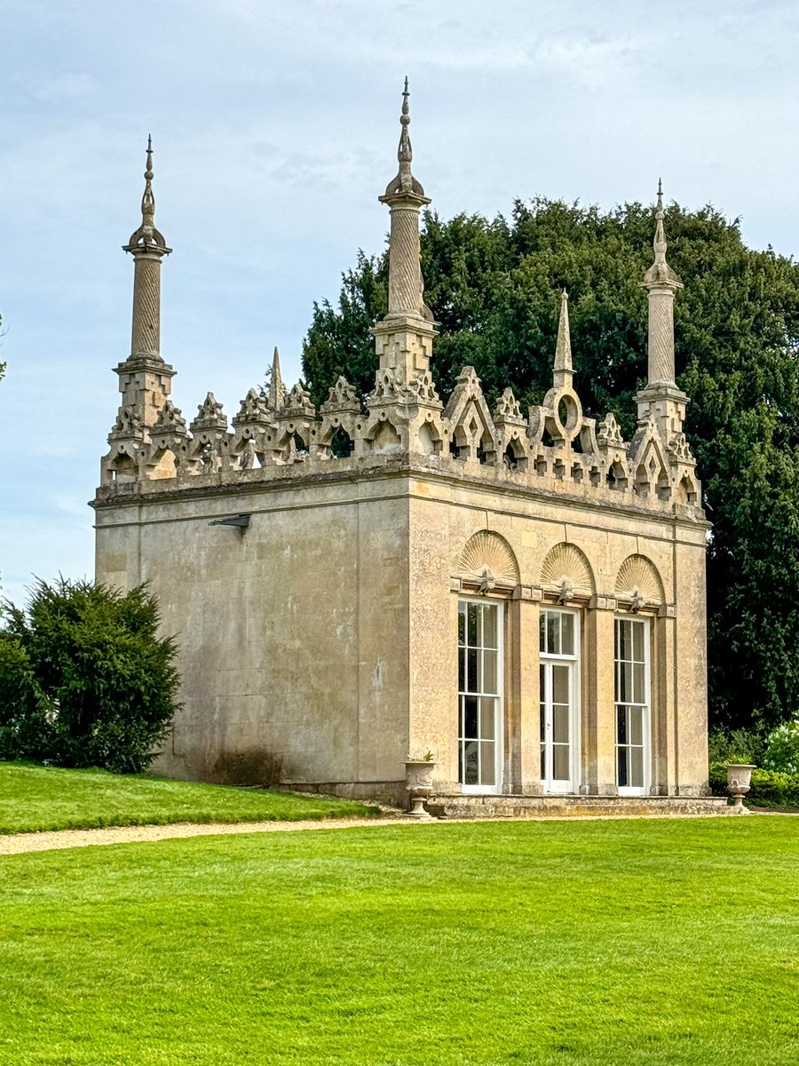 The summer house at @burghleyhouse yesterday. Really lovely little structure next to the lake surrounded by ancient trees. #stamford